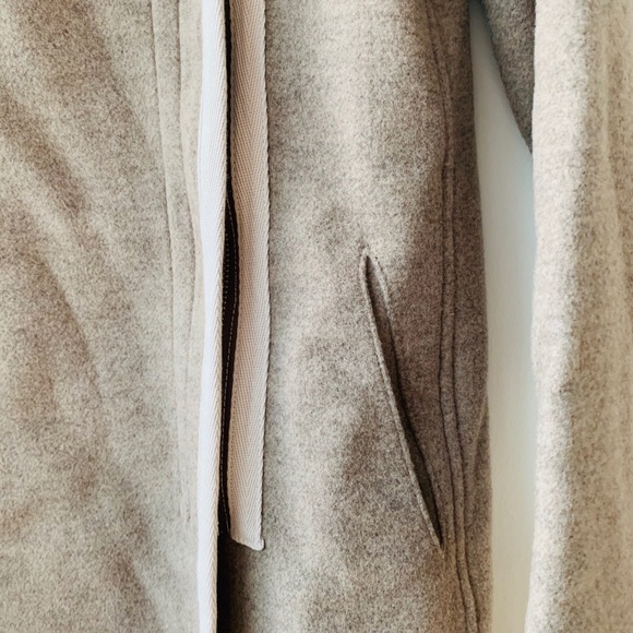 Babaton Winter Coat - Picture 5 of 14